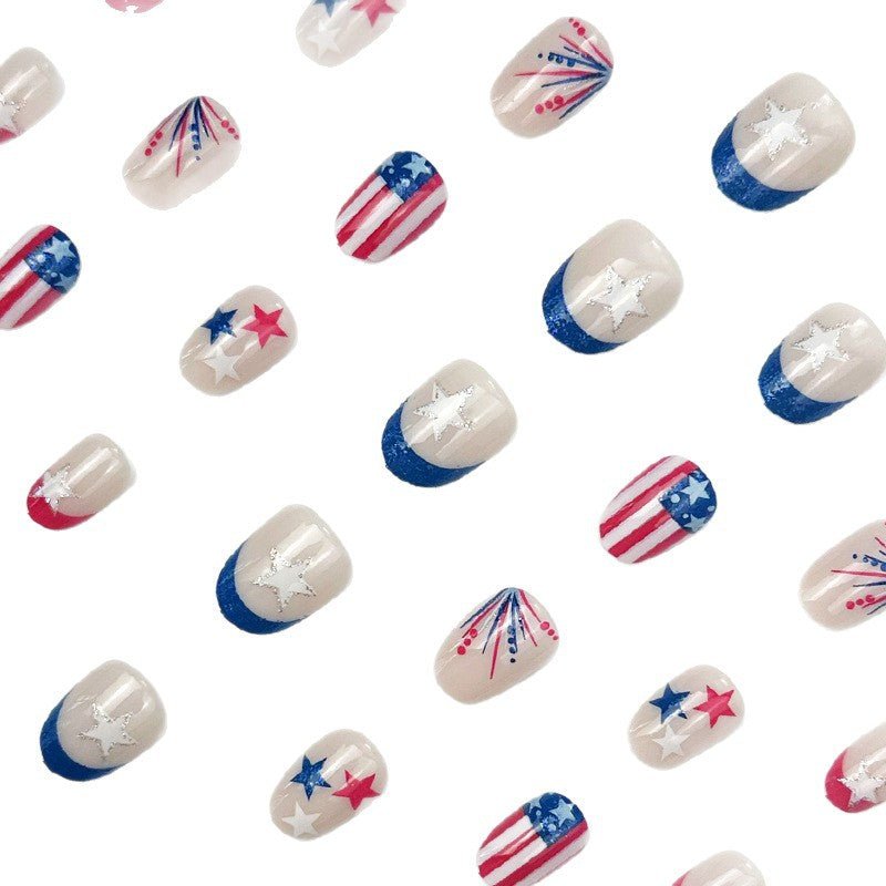 365nails: "Patriotic Chevron" – Geometric Chevron & Star Printed Squoval Nails