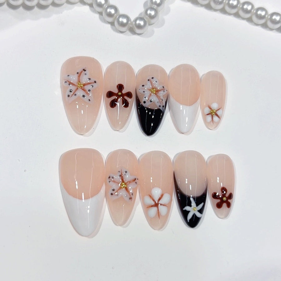 Monochrome Floral Series: "Noir & Blanc Bloom" – Almond Handmade Press-on Nails