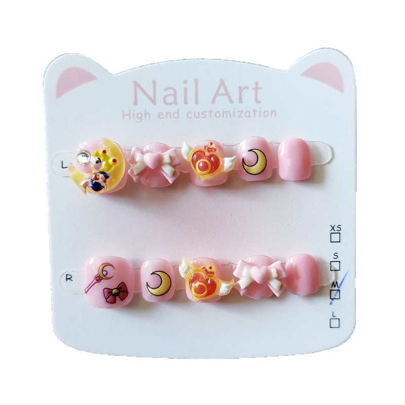 365Nails：「Moonlight Magical Girl」—手工製可愛短款橢圓形穿戴甲（美少女戰士圖案）