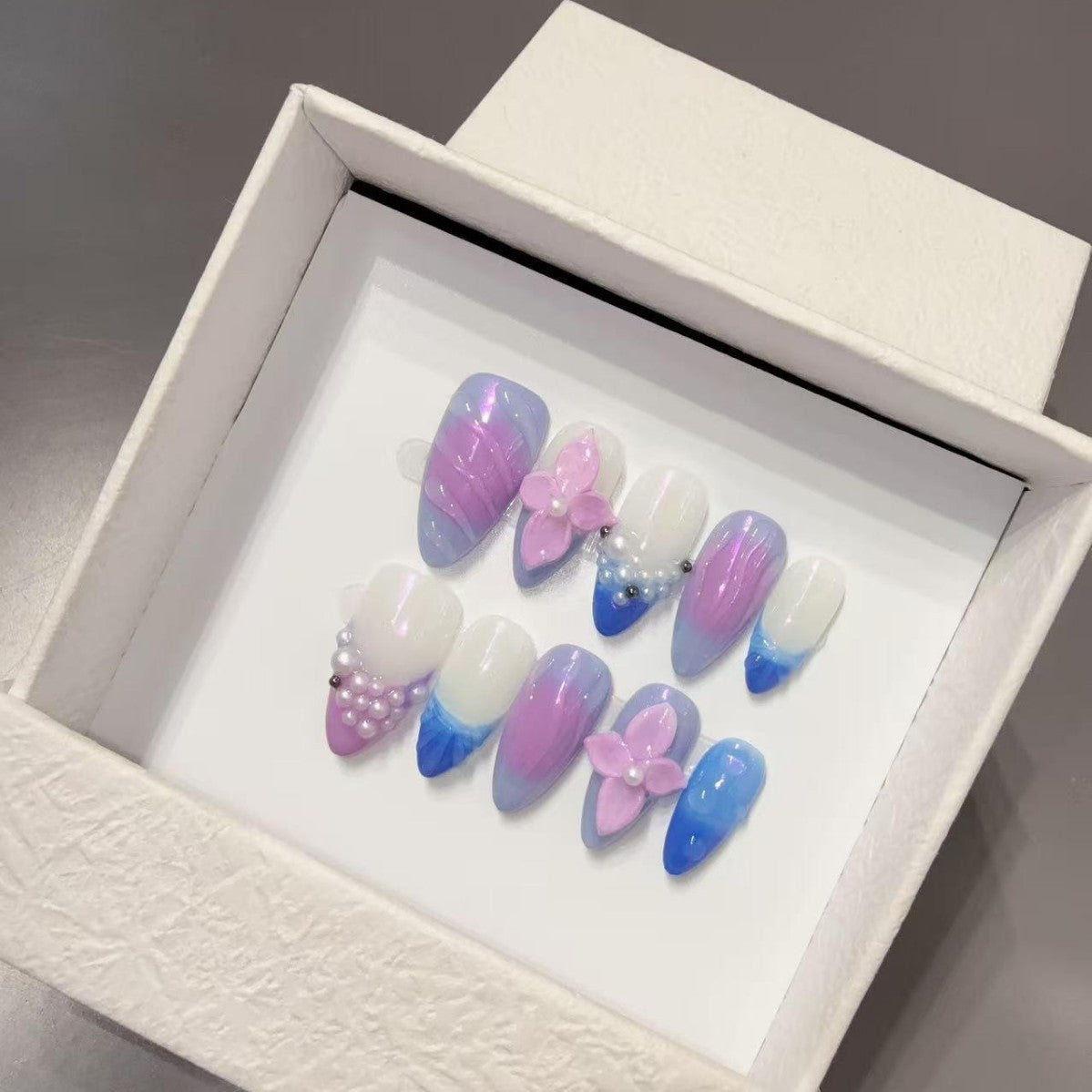 365nails : « Floraison Violette » — ongles forme amande fait main 3D — décor floral en relief