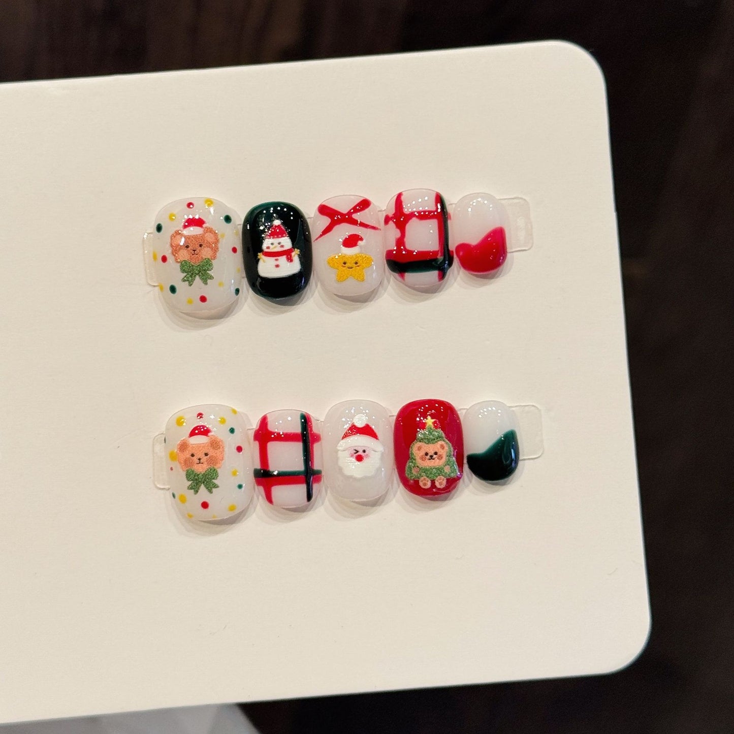 Christmas Cute Santa Bear Gift Red Green Festive Press On Nails