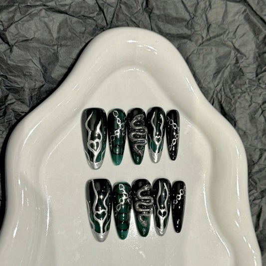 Purely handmade nails, national style, animation sense, contrasting colors, Spice Girl removable manicure | 365nails