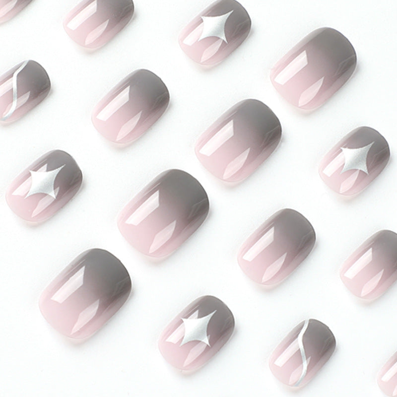 Uñas postizas cortas con efecto degradado en gris, acabado en polvo desnudo, manicura con estrella, uñas postizas cortas, 365nails