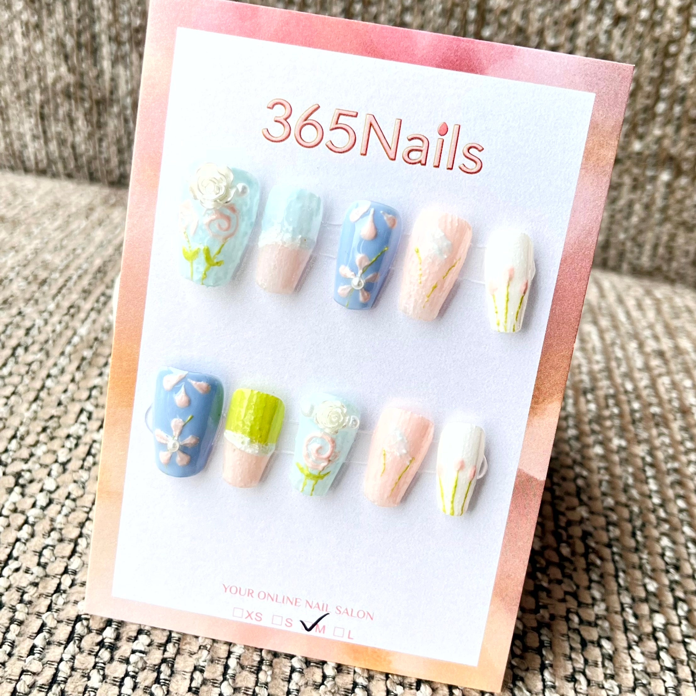 365nails: "花園派對" – 手繪手工製短款方形穿戴甲
