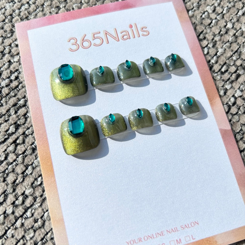 365nails: "olive cat eye gem" – handmade press-on toenails / pedicure