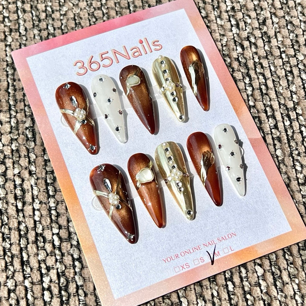 365nails: "Vintage Amber Pearl" – 토터스 & 골드 장식 수제 스틸레토형 네일