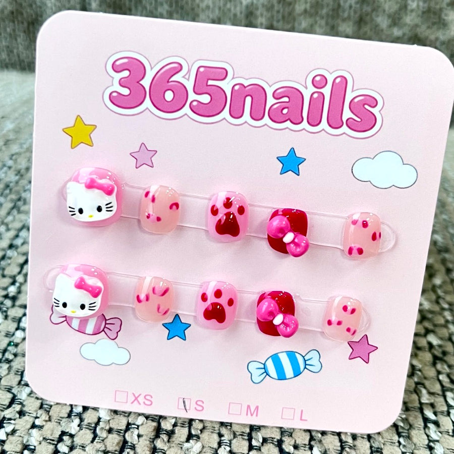 365nails: 키티의 핑크 발바닥 – 3D 캐릭터 수제 숏 네일