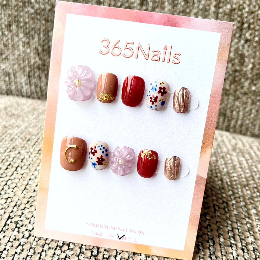 365nails: "Vintage Garden" – 3D Floral & Gold Charm Handmade Short Oval Nails