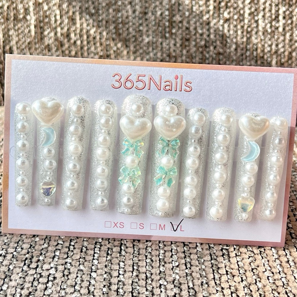 365nails: "White Pearl Heart Long" – Handmade Long Trapezoid Press-On Nails