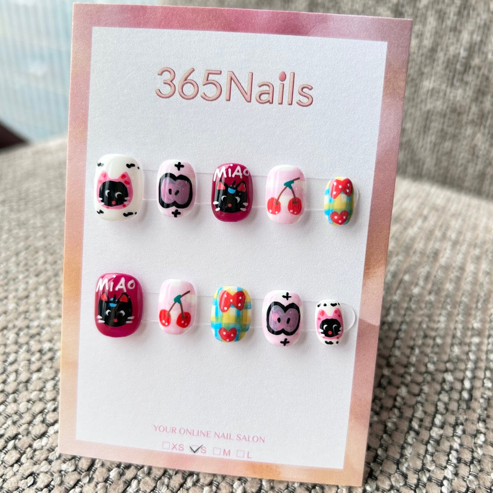 Cartoon & Dopamine: "Meow & Cherry" – Black Cat Graffiti, Retro Plaid & Sweet Cherry Short Nails