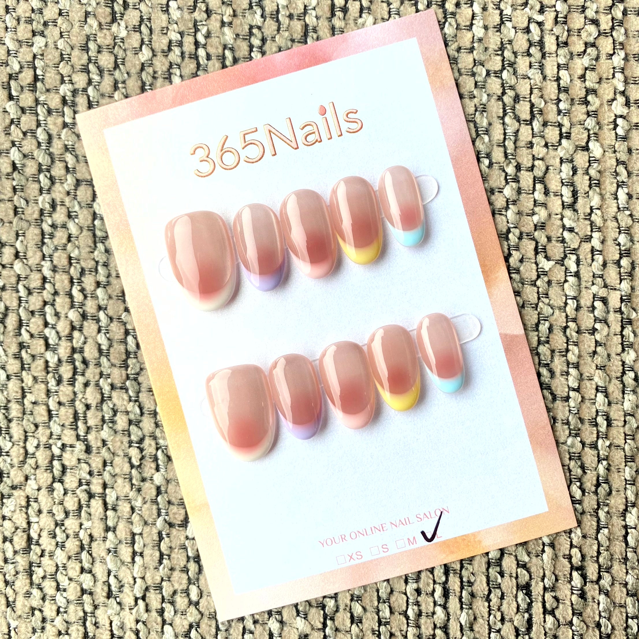 365nails: "Pastel Aura" – 블러시 그라데이션 & 컬러풀 프렌치 수제 숏 오벌형 네일