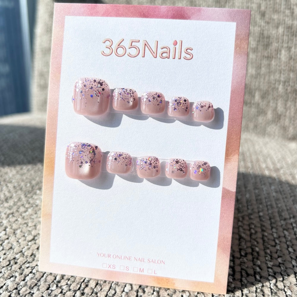 365nails: "nude pink glitter ombre" – handmade press-on toenails / pedicure