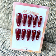 365nails: "紅寶光暈" – 閃耀紅色水晶點綴手工製尖形甲片