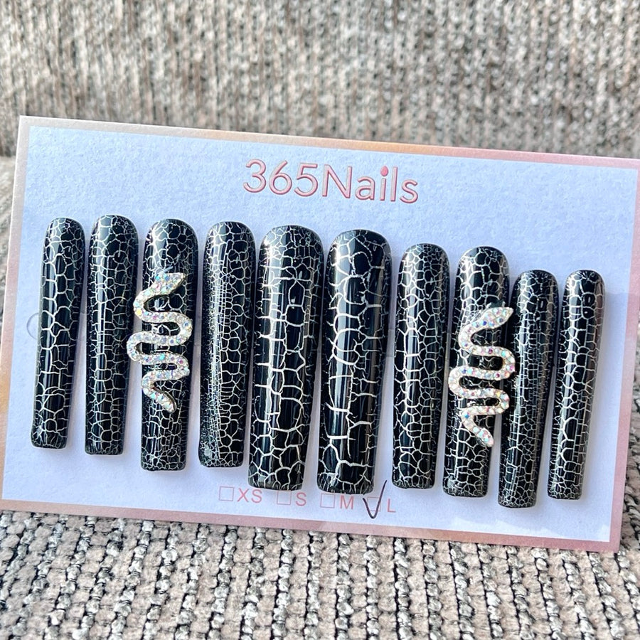 365nails 블랙 크랙 뱀무늬 라인스톤 수제 롱 사다리꼴형 프레스온 네일