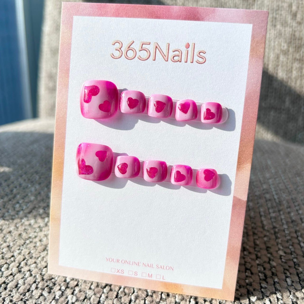 365nails: "magenta aura hearts" – handmade press-on toenails / pedicure