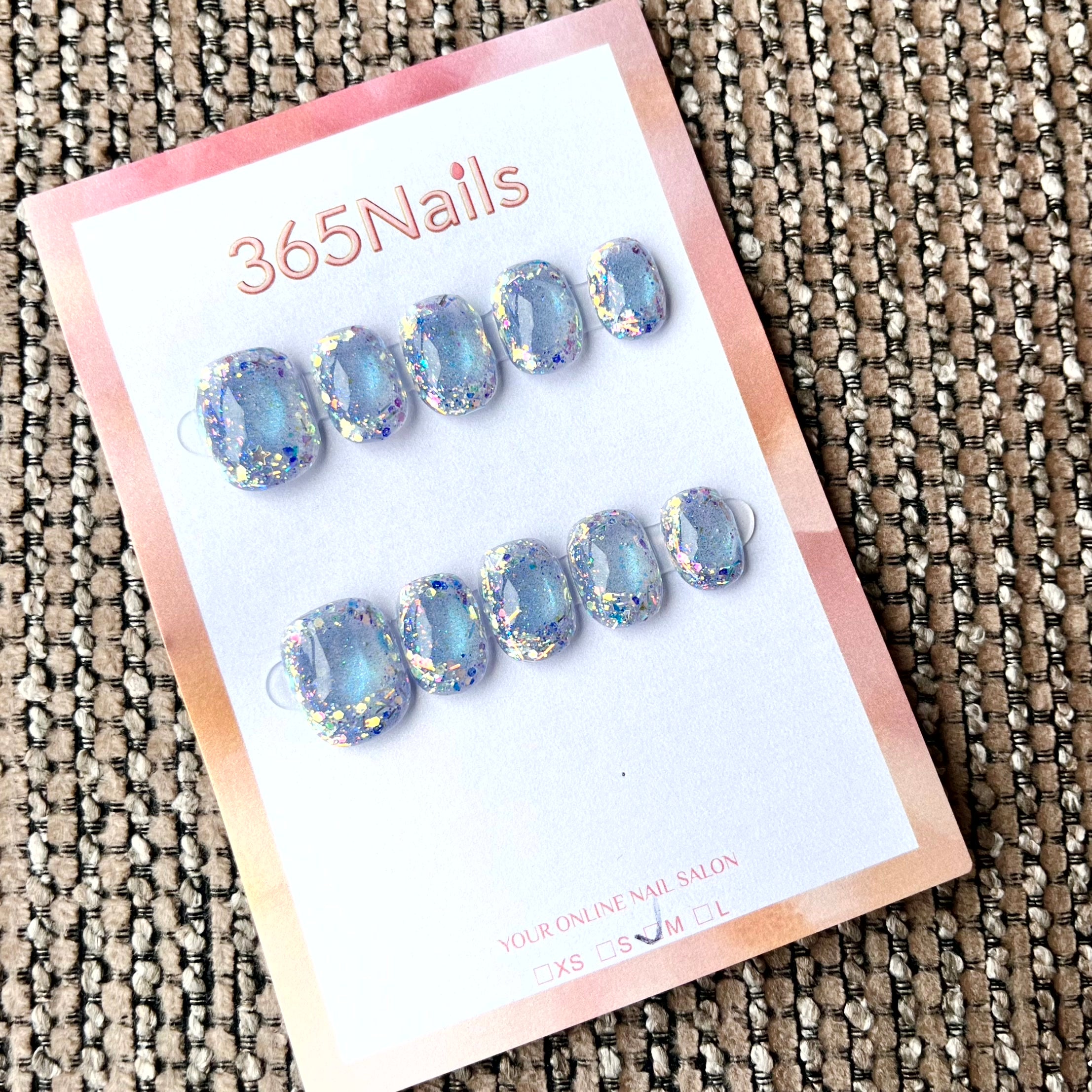 365nails: "Sapphire Tears" – Iridescent Cat Eye & Glass Bead Handmade Short Oval Nails