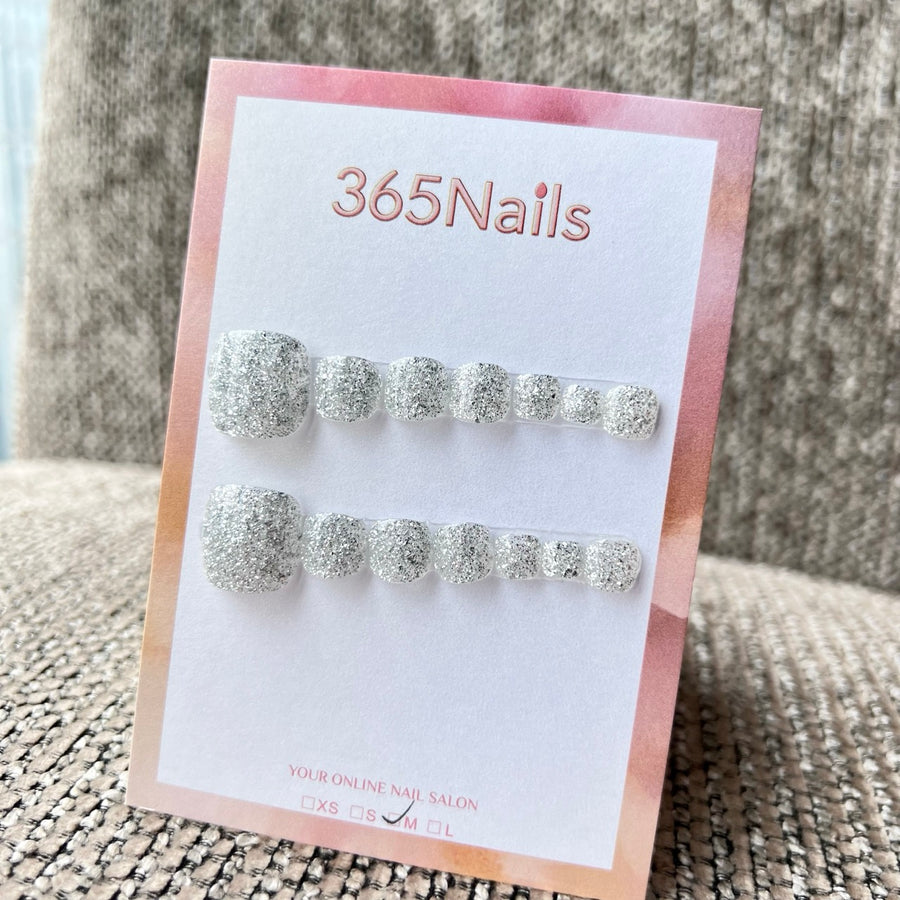 365nails: "galaxy silver glitter" – handmade press-on pedicure