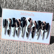 365nails: "Midnight Cow" – 추상 크롬 & 매트 수제 롱 스틸레토형 네일