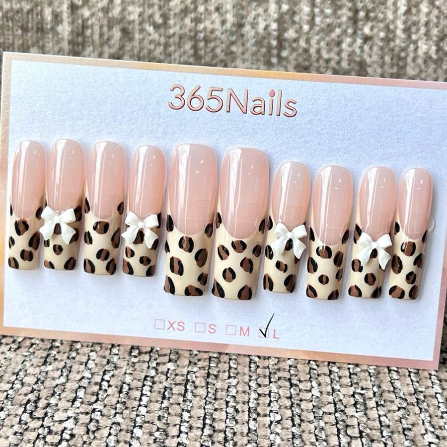 365nails : Chic léopard — ongles press-on fait main longs, forme coffin, nœud 3D et motif léopard