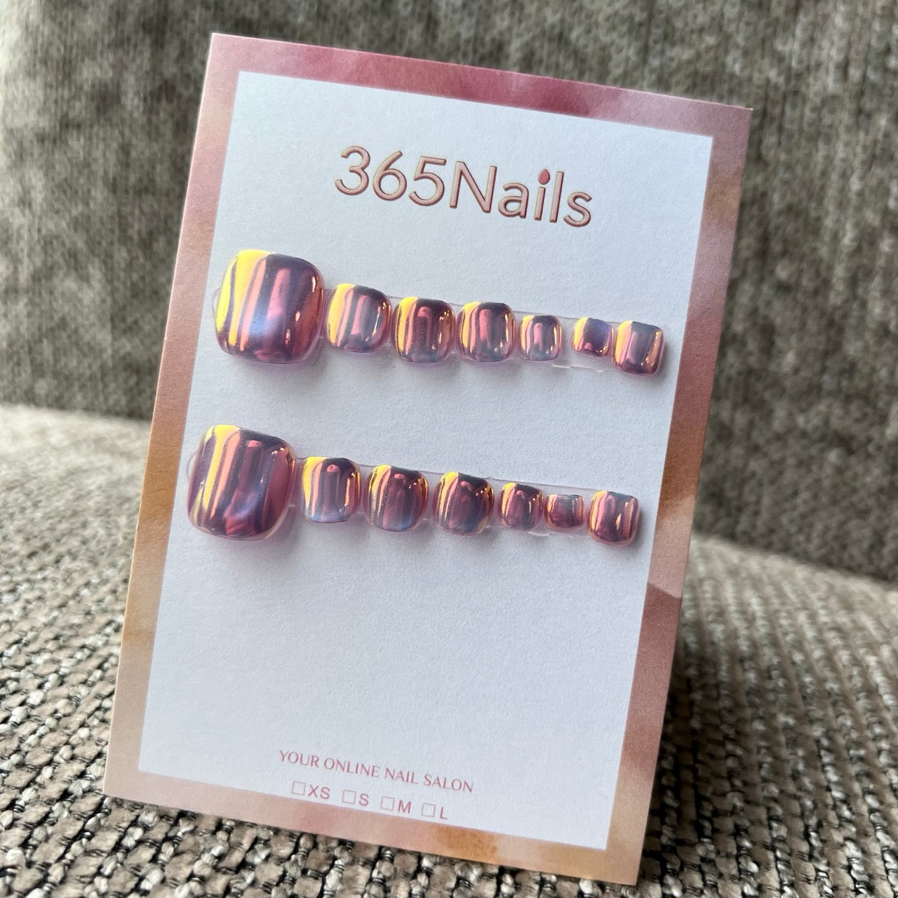 365nails: "holographic chrome mirror" – handmade press-on pedicure