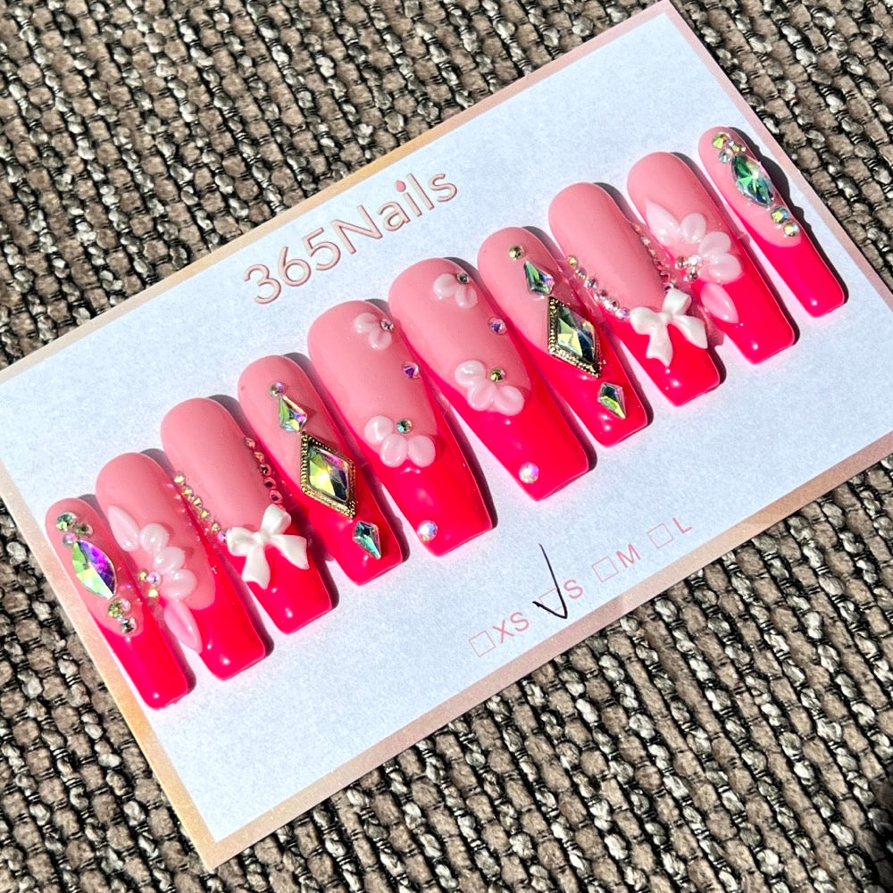 365nails: "빛나는 꽃" – 3D 다이아몬드 & 리본 수제 코핀형 프레스온 네일