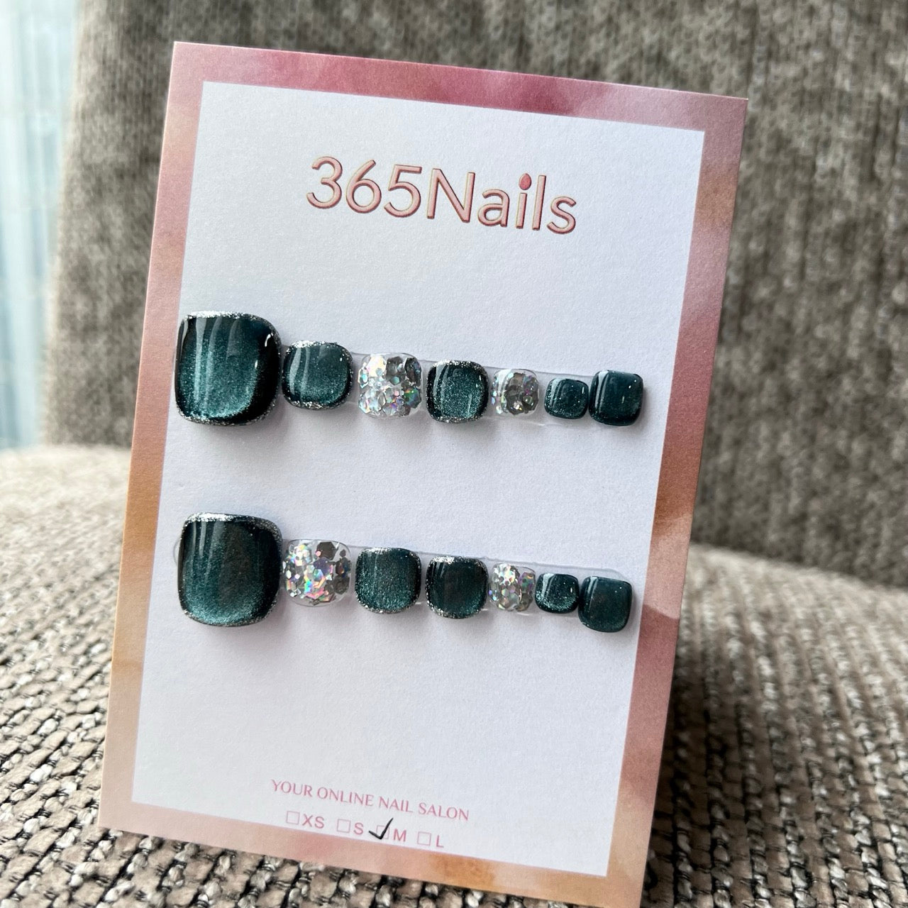 365nails: "emerald star diamond" – handmade press-on pedicure