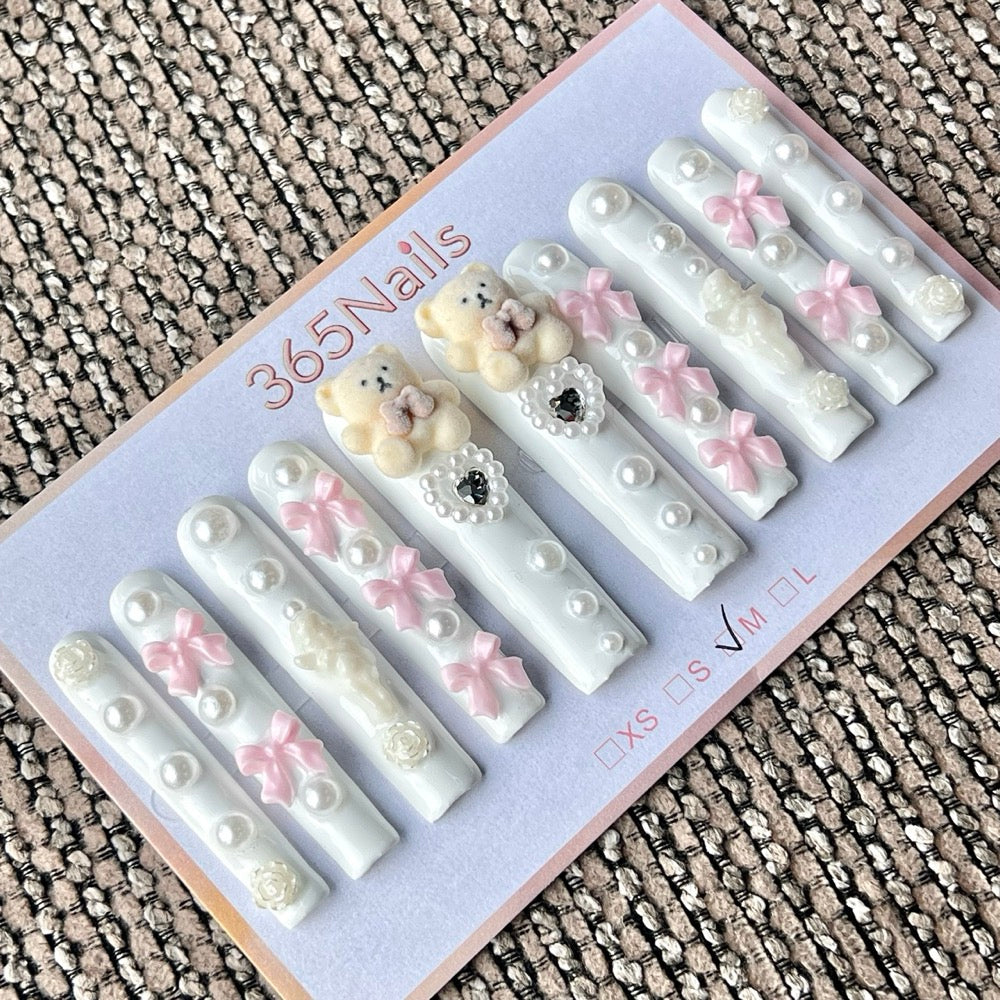 365nails: "White Bear Bow Flower Long" – Handmade Long Trapezoid Press-On Nails