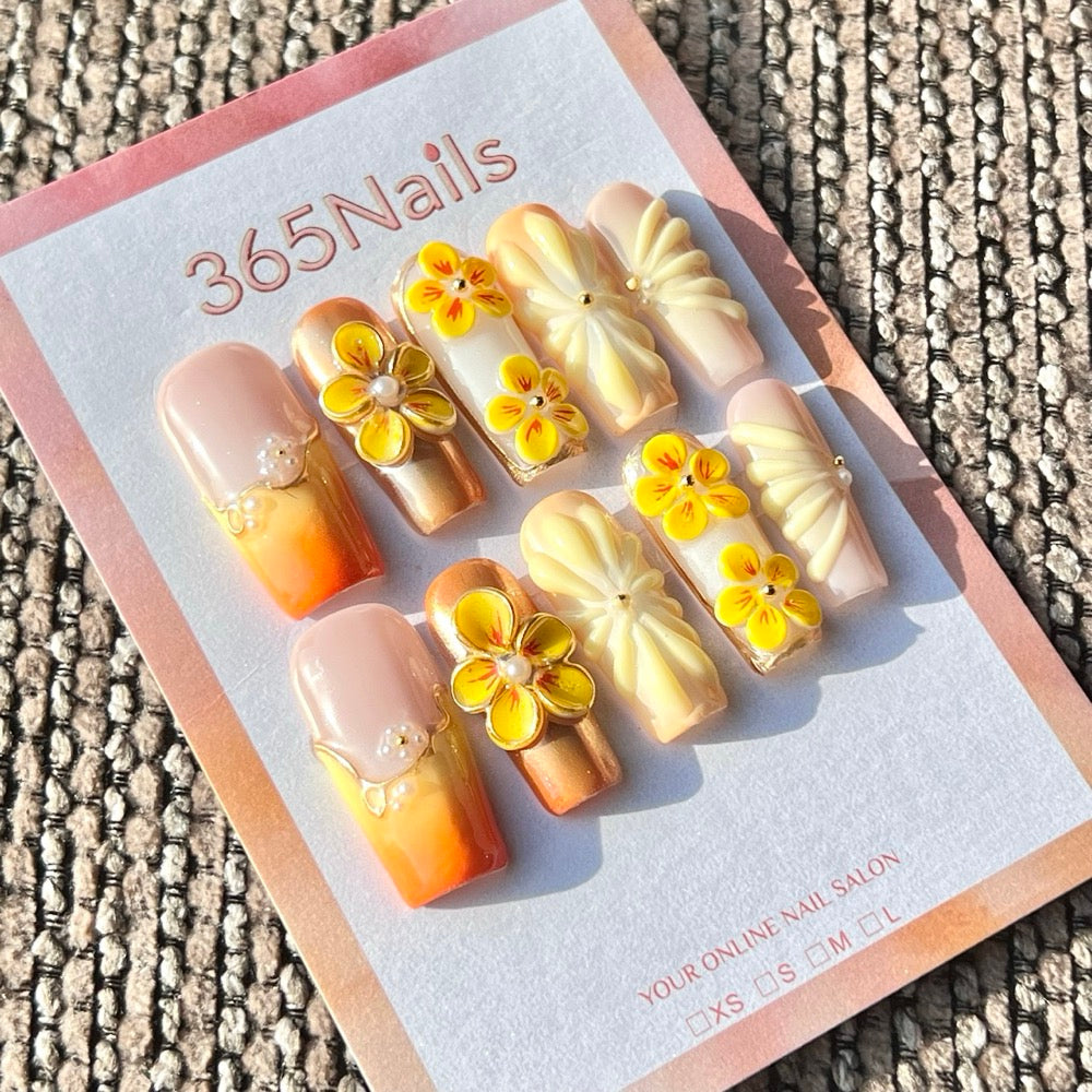 365nails: "Sunset Yellow Flower" – Handmade Medium Square Press-On Nails