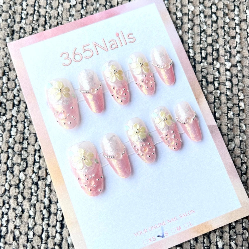 365nails: "Peach Blossom Dew" – 3D Floral Handmade Medium Almond Nails