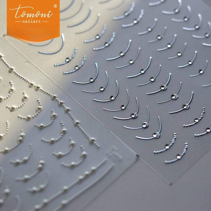 Crystal Pearl Chain – Minimalist Elegant Nail Art Set