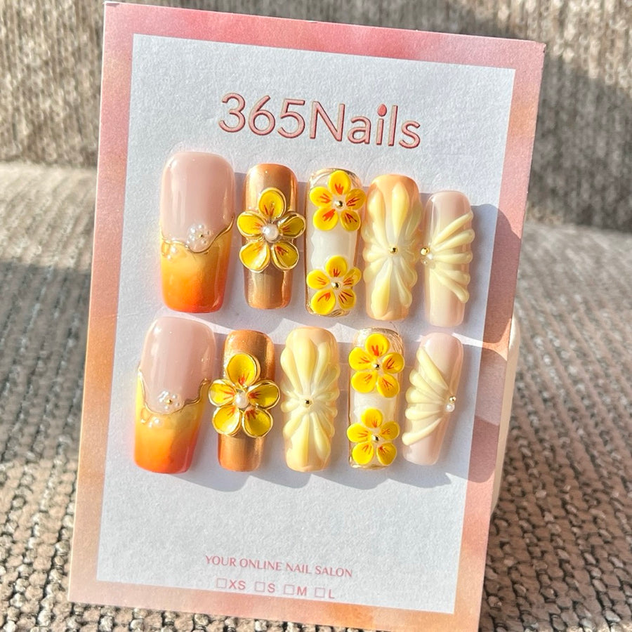 365nails: "Sunset Yellow Flower" – Handmade Medium Square Press-On Nails