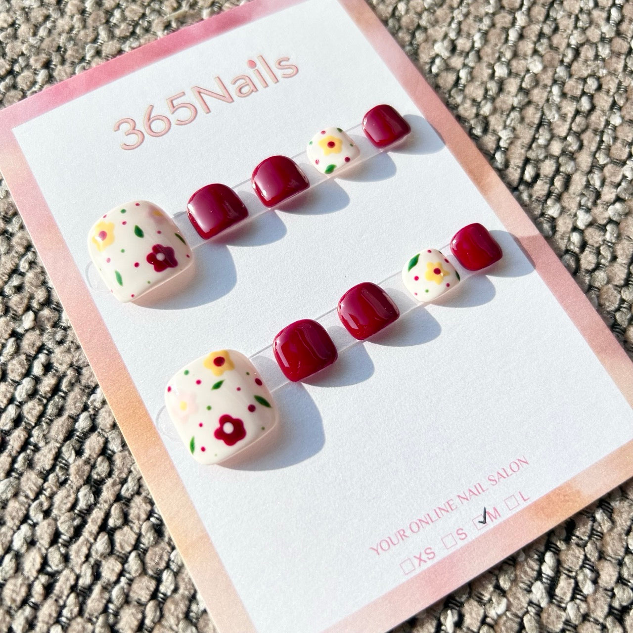 365nails: "復古紅花" – 手工製穿戴足甲