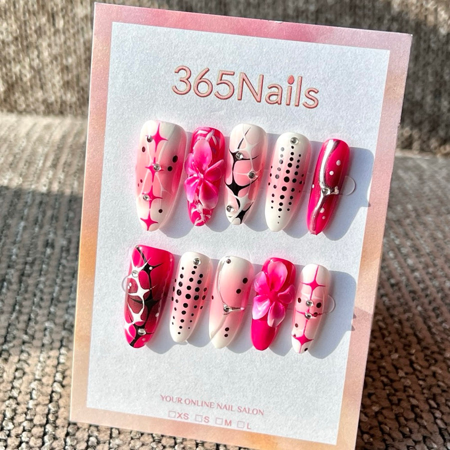 365nails: "Pink Abstract Star" – Handmade Medium Almond Press-On Nails