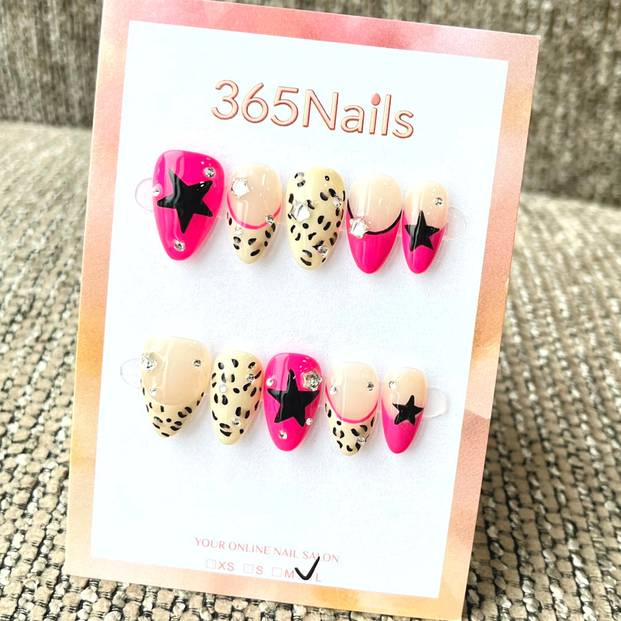 365nails: "Wild Star" – 3D Star & Leopard Print Handmade Almond Nails