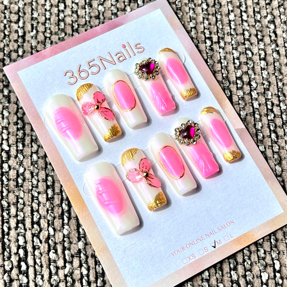 365nails: "Blush Pink Heart Petal" – Handmade Medium Square Press-On Nails