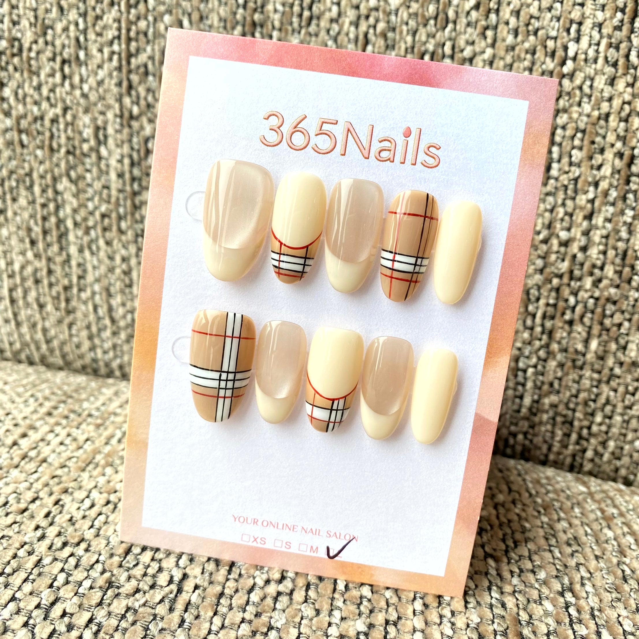 Luxury Logo 365nails: "Classic Tartan" – Vintage Plaid & Cream French Handmade Oval Nails