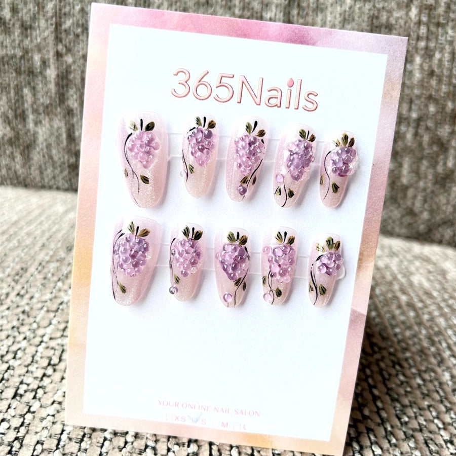365nails: "Lilac Mist" – 3D Floral Handmade Medium Almond Nails
