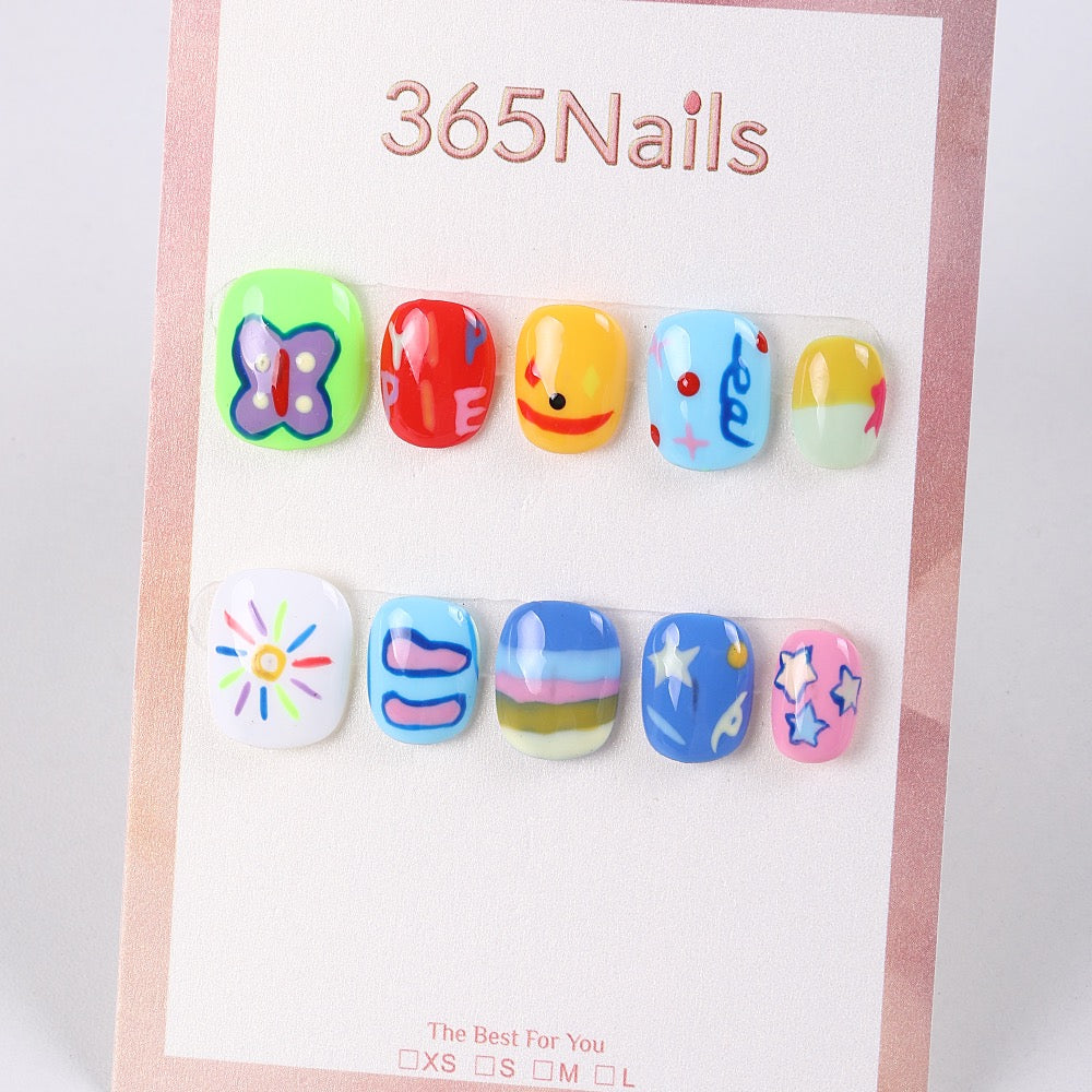 365Nails Doodle Dreams Hand‑Painted Short Square Tips