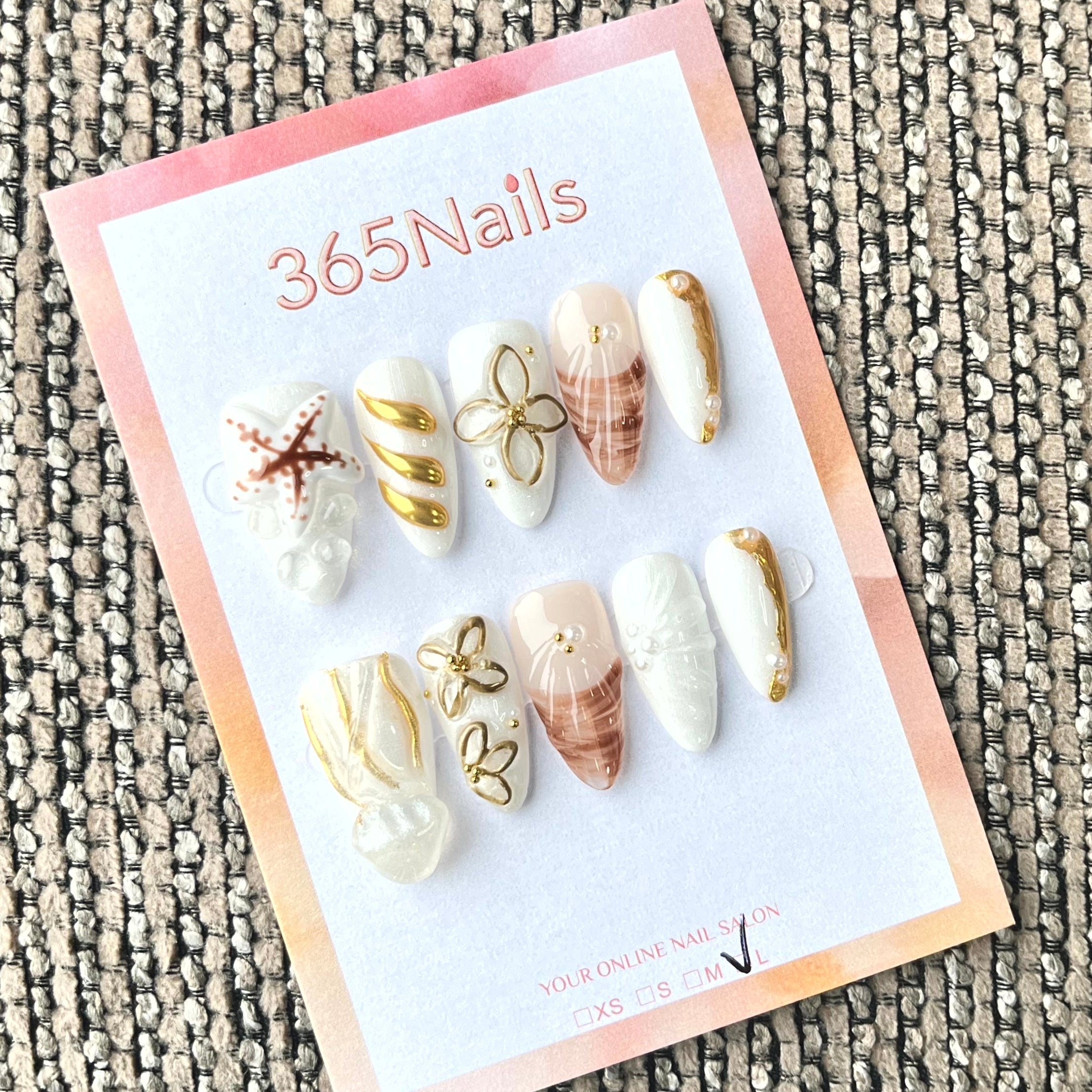 365nails: "Brisa Costeira" – Unhas Postiças Amendoadas Artesanais com Conchas e Estrelas-do-mar em 3D
