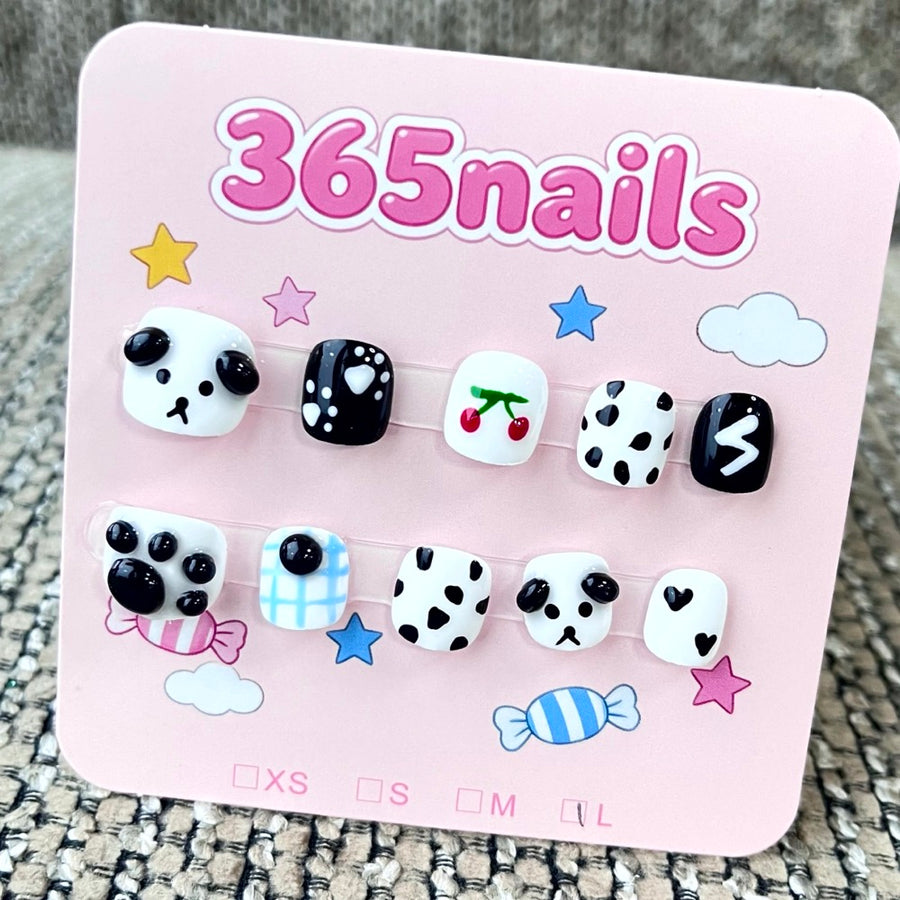 365nails: "Panda Playdate" – 3D 발바닥 & 체리 수제 숏 스퀘어형 네일