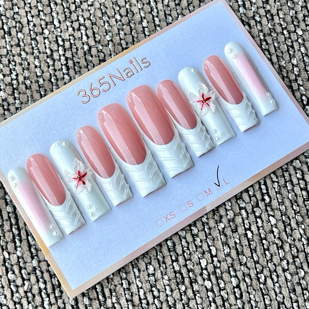 365nails: "Floraison d'hiver" – ongles press-on 3D floraux, fait main, manucure française, forme coffin, long