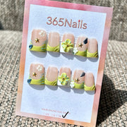 365nails: "Green Flower Star Short" – Handmade Short Trapezoid Press-On Nails