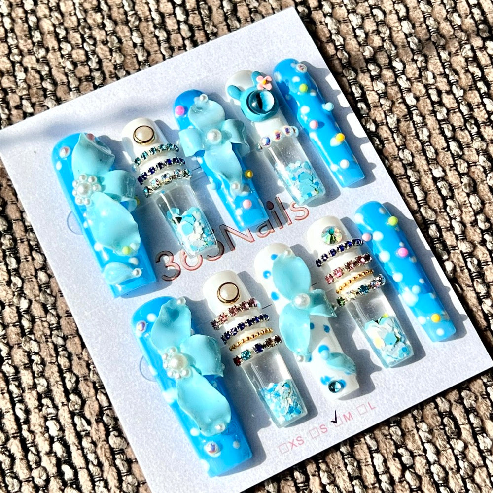 365nails: "Blue Candy Orchid" – 수제 리퀴드 모션 프레스온 네일 미디엄 스퀘어형 4cm