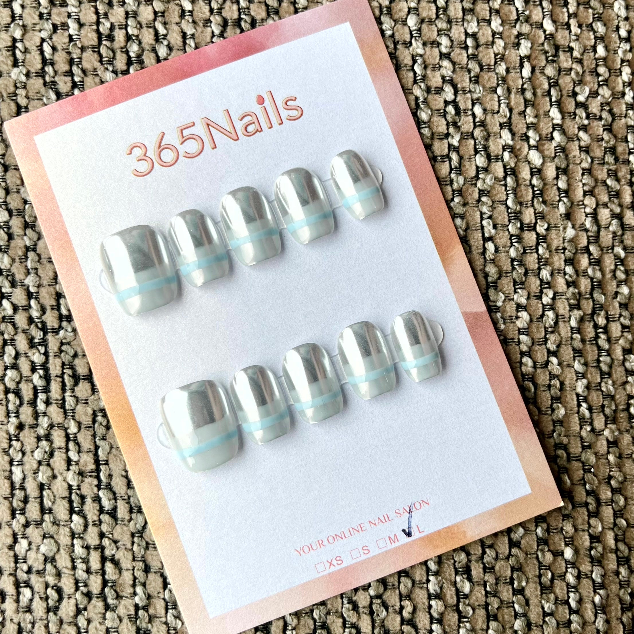 365nails: "Chrome Horizon" – Metallic Stripes Handmade Short Square Nails