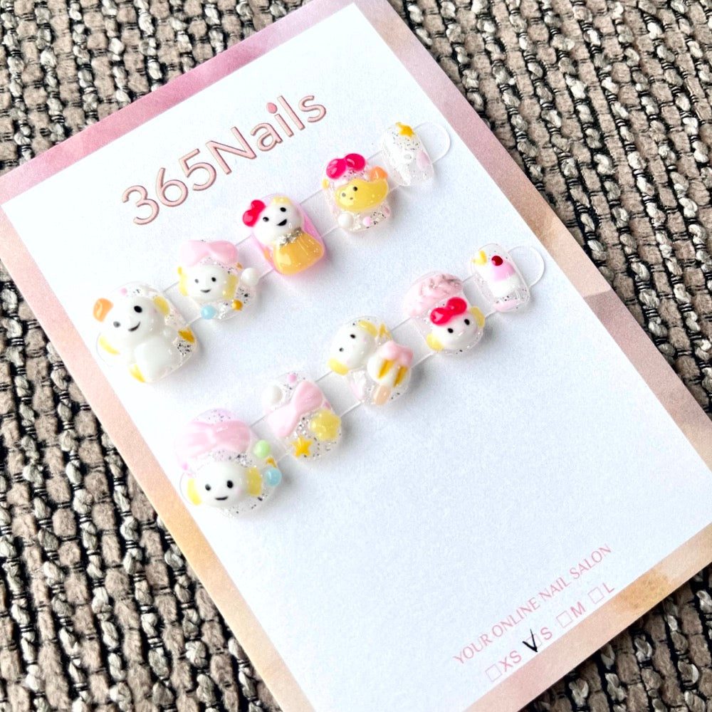 365nails: "Sweet Dreams" – 3D Hello Kitty Short Square Nails