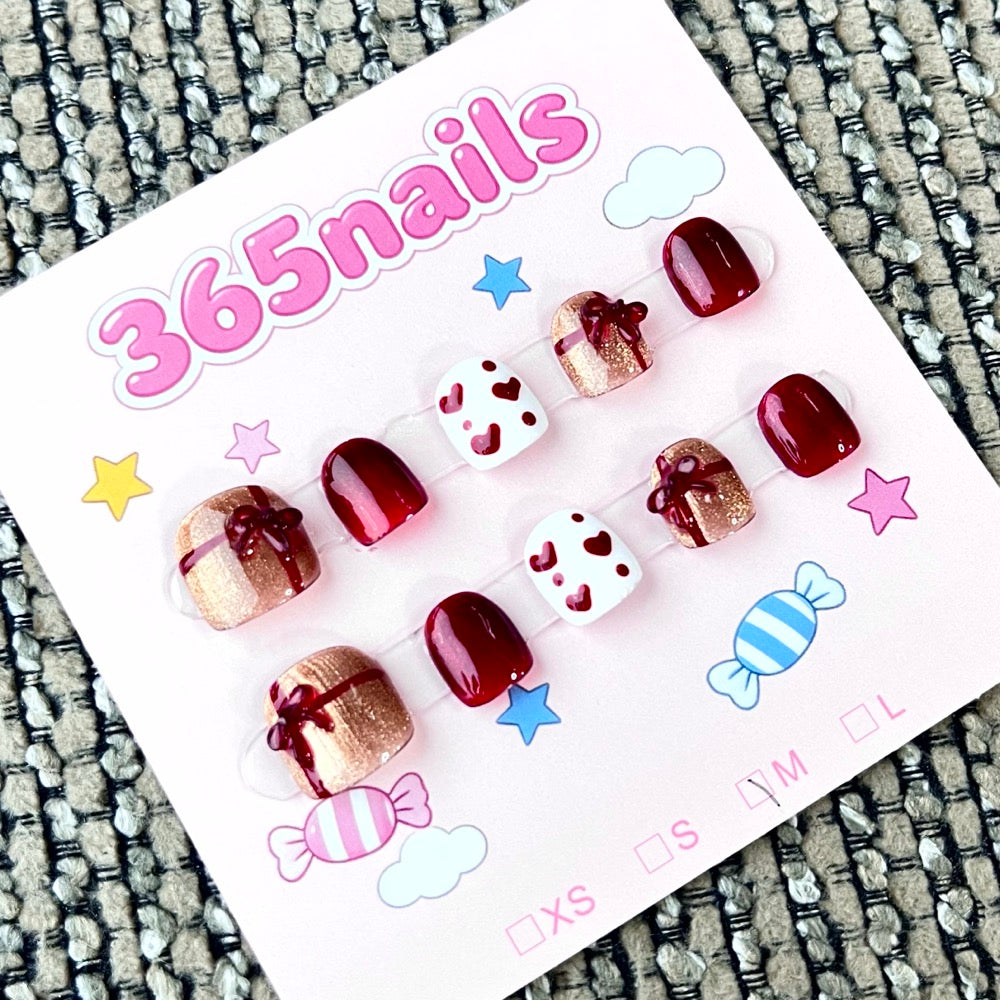 365nails: "Gift of Love" – 3D Bow Handmade Short Square Nails