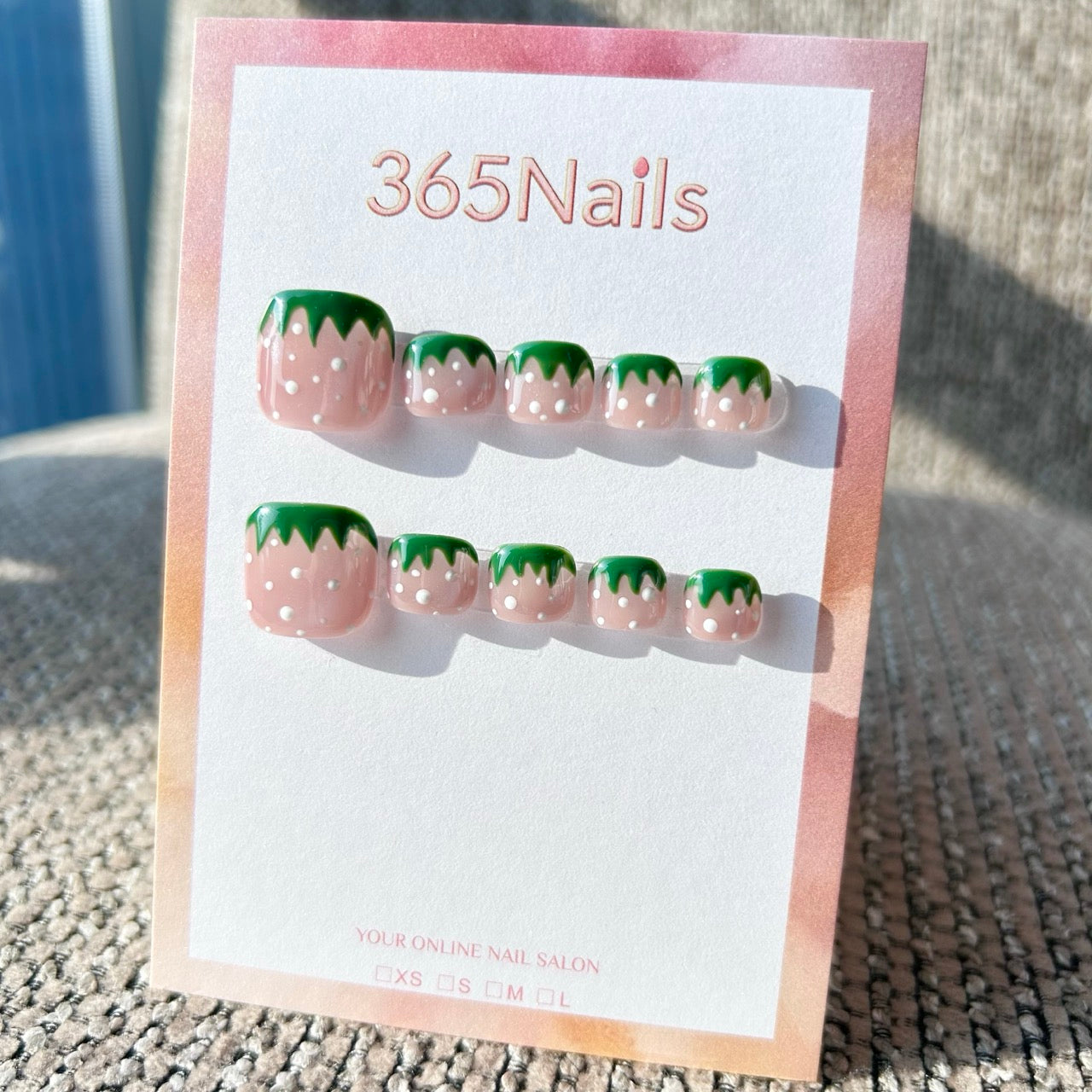 365nails: "doce morango" – pedicure de unhas postiças feitas à mão