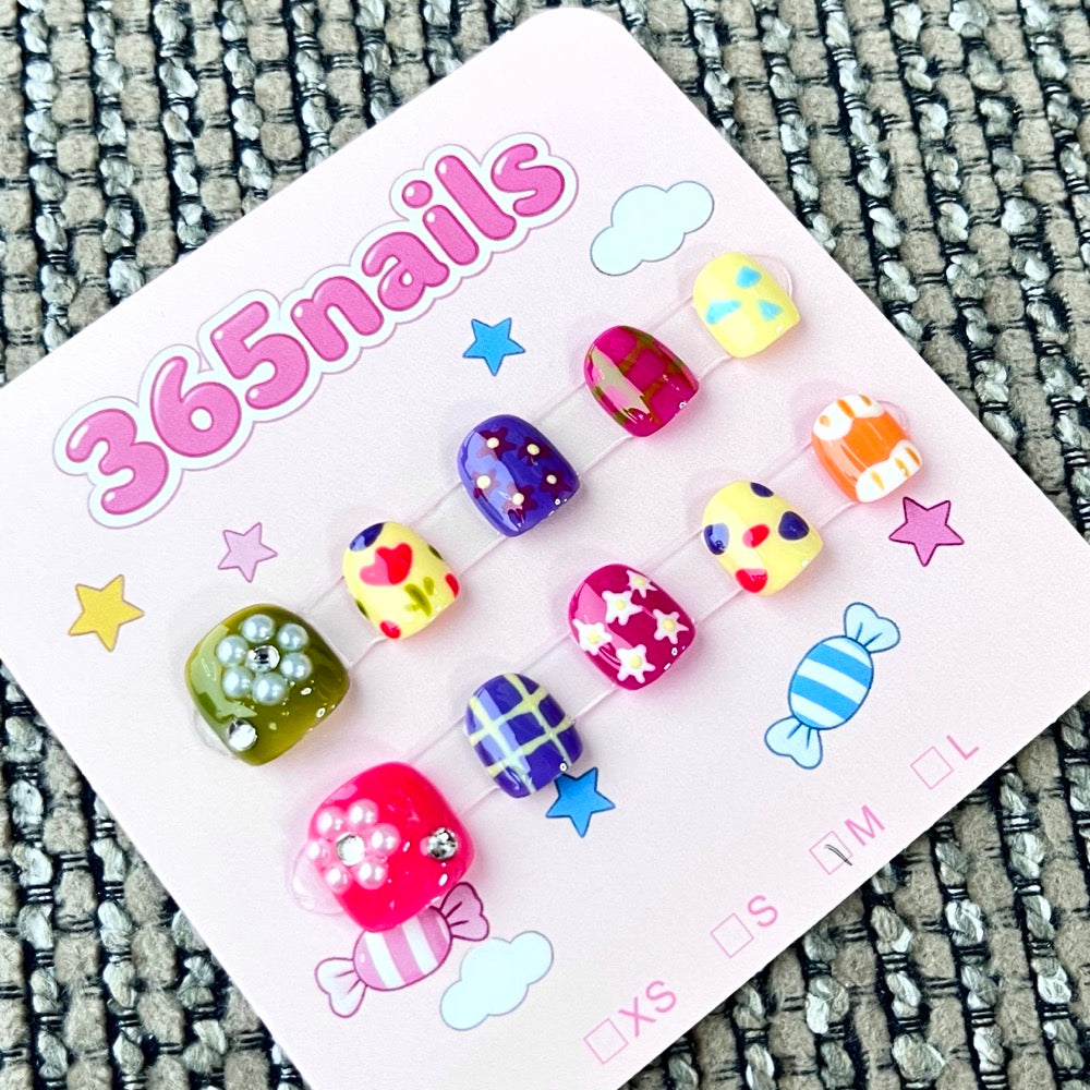 365nails: "Garden Party" – 3D Floral Handmade Short Square Nails