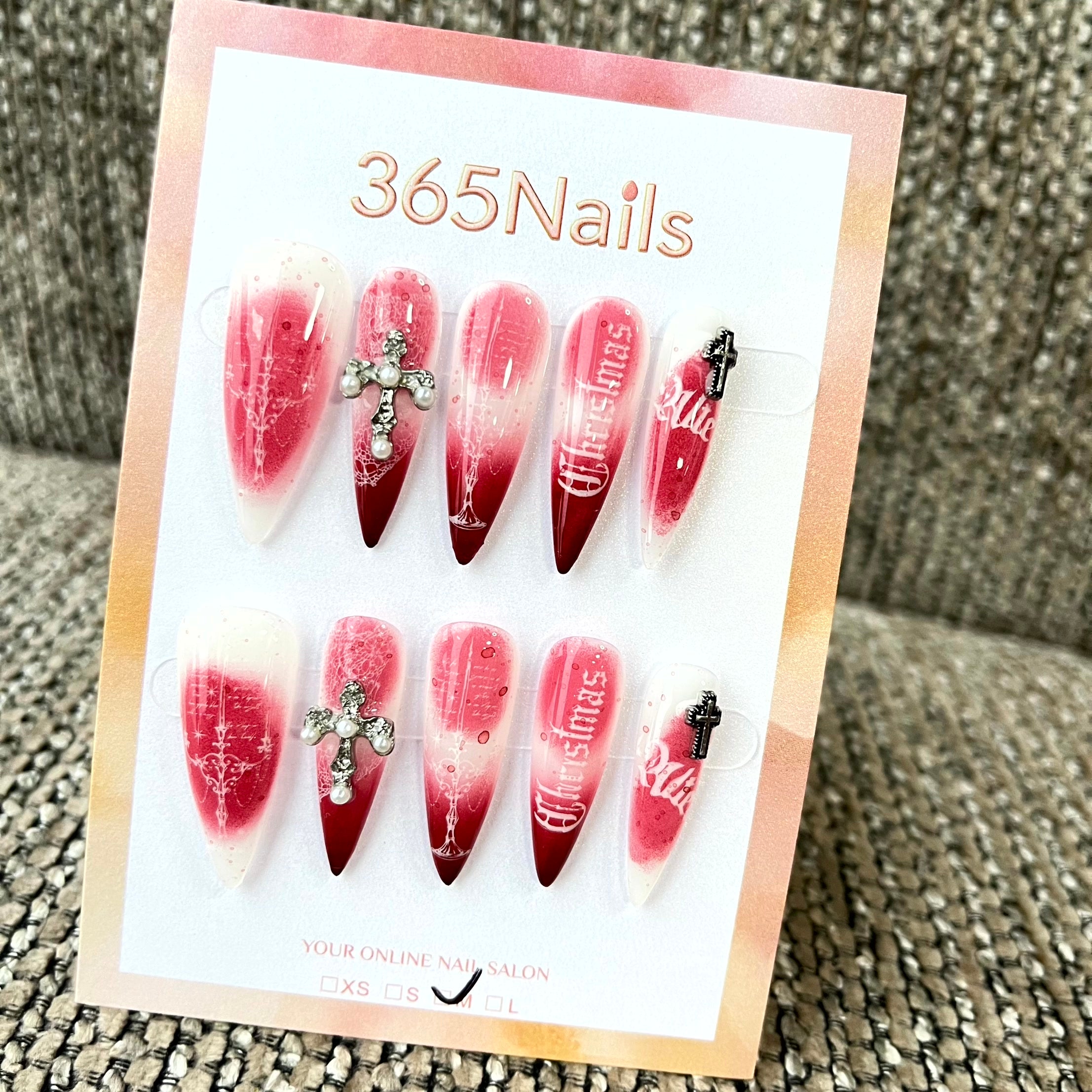Noël Gothique: "Cramoisi Noël" – Ongles Press-on Longs Forme Stiletto