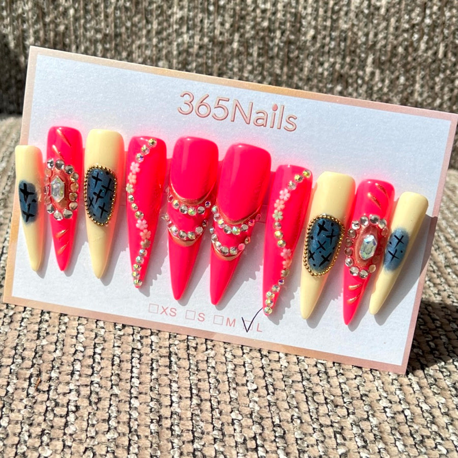 365nails: "Gothic Glam" – 3D Skull & Jewel Handmade Long Stiletto Nails